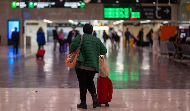 Arranca la huelga de trenes con 350 servicios de alta velocidad cancelados y cercanías al 50%