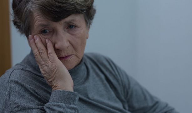 Penuria en la vejez: las pensiones no contributivas cierran 2025 a años luz del salario mínimo