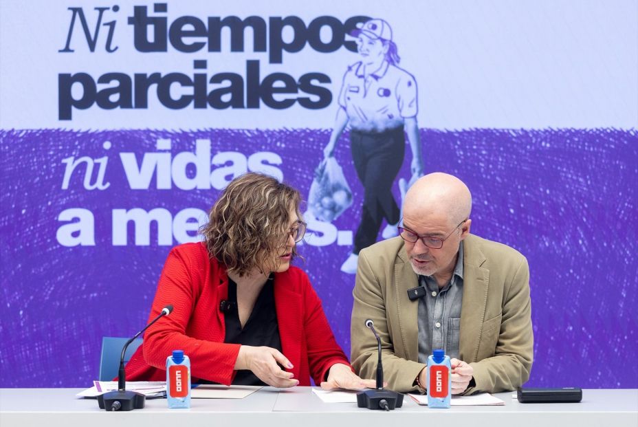 El secretario general de CCOO, Unai Sordo y la secretaria confederal de Mujeres e Igualdad, Carolina Vidal, durante la presentación del informe. Fuente: Europa Press.