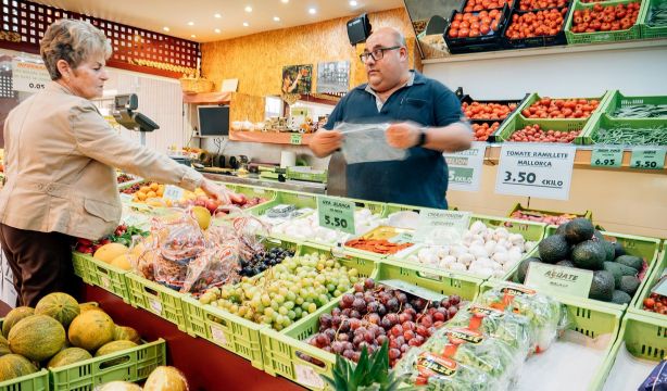 España, única gran economía europea donde la pensión de jubilación alcanza para vivir
