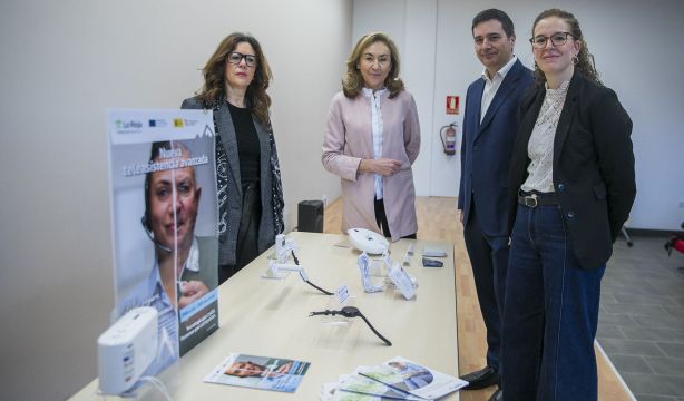La Rioja moderniza su servicio de teleasistencia para reforzar la autonomía y seguridad
