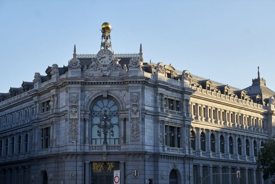 El Banco de España entre la calle de Alcalá y la plaza de Cibeles. Fuente: Europa Press.
