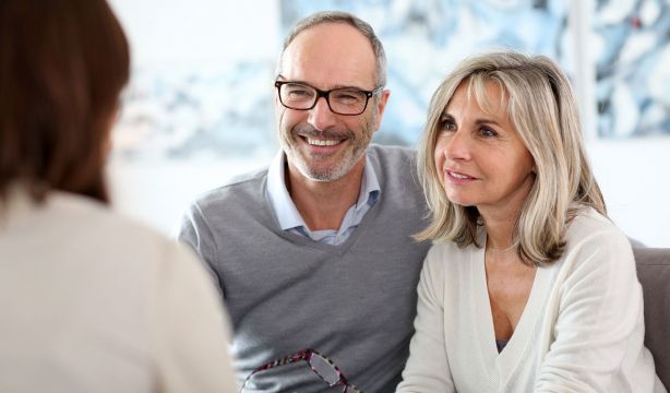 Pensión de viudedad, herencias, permisos... ¿Qué derechos tienen las parejas de hecho?