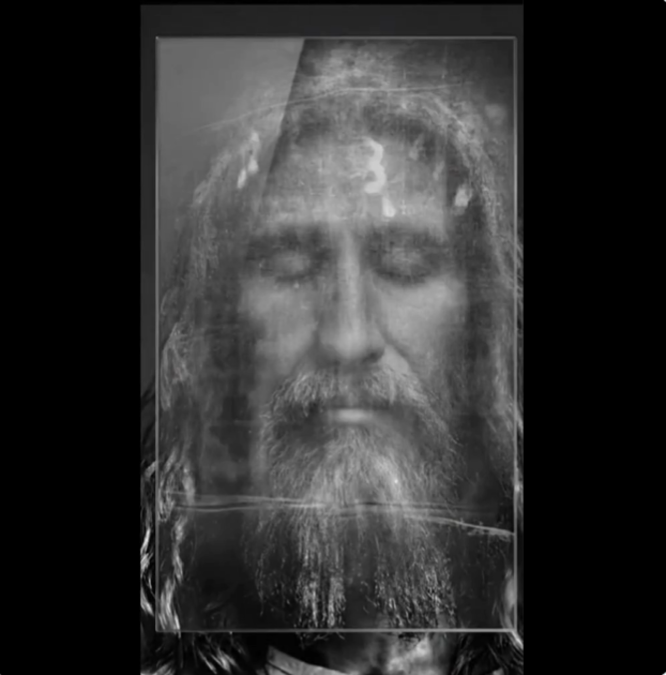 Una IA recrea el rostro de Jesús a partir de la Sábana Santa de Turín. X: @anadeaustria_