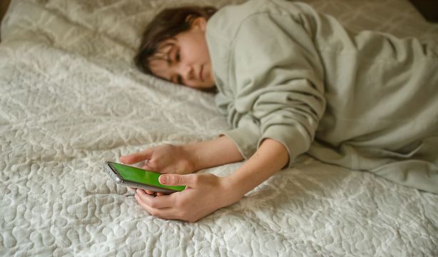 A vueltas con las redes sociales y sus prohibiciones
