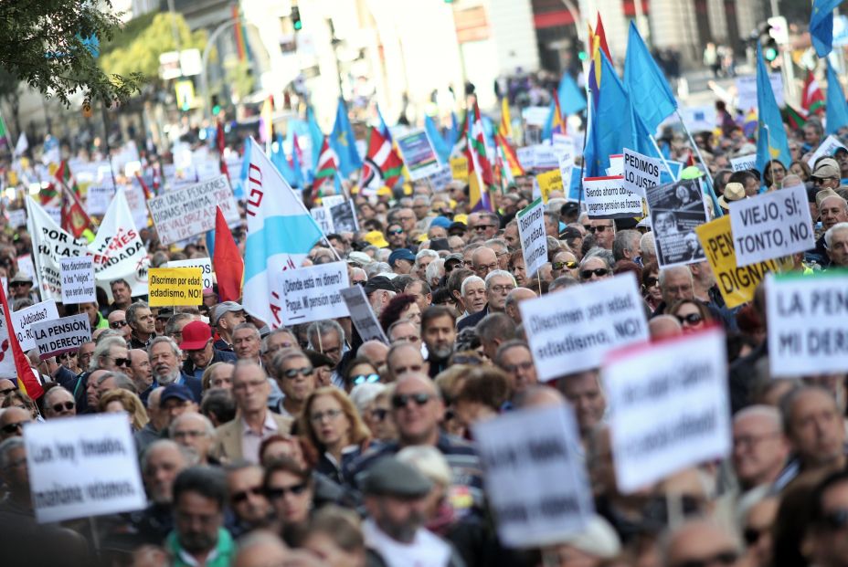 Los mayores no se rinden: Exigen al nuevo Gobierno pensiones dignas y medidas contra la soledad