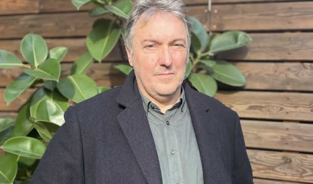 Carlos Zanón publica 'Objetos perdidos', una novela existencial sobre la soledad. Foto: Europa Press.