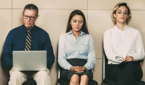 Tres razones para contratar a personas mayores en 2026