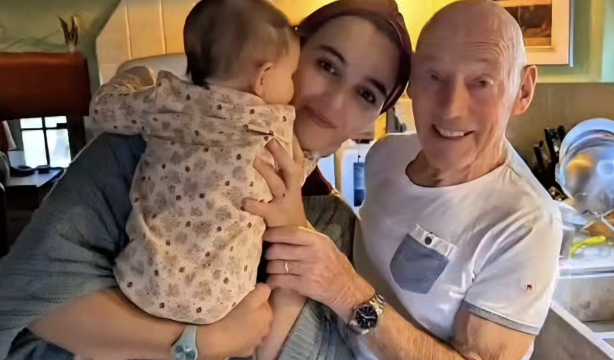 Se convierte en padre por séptima vez a los 91 años: "En mi cabeza tengo 30 años"