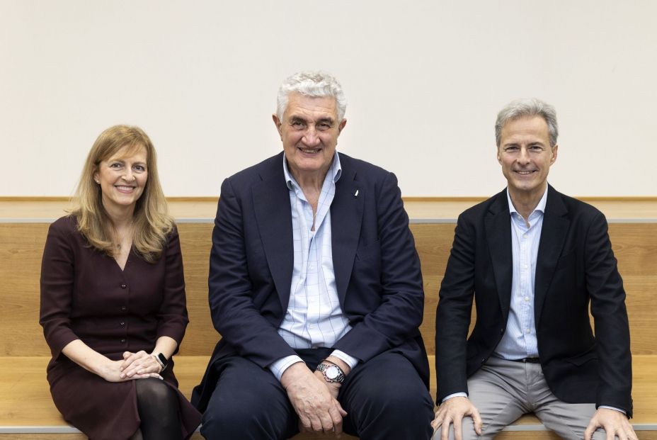 Fernando Romay apoyará la difusión y el conocimiento de la hipoteca inversa entre los sénior