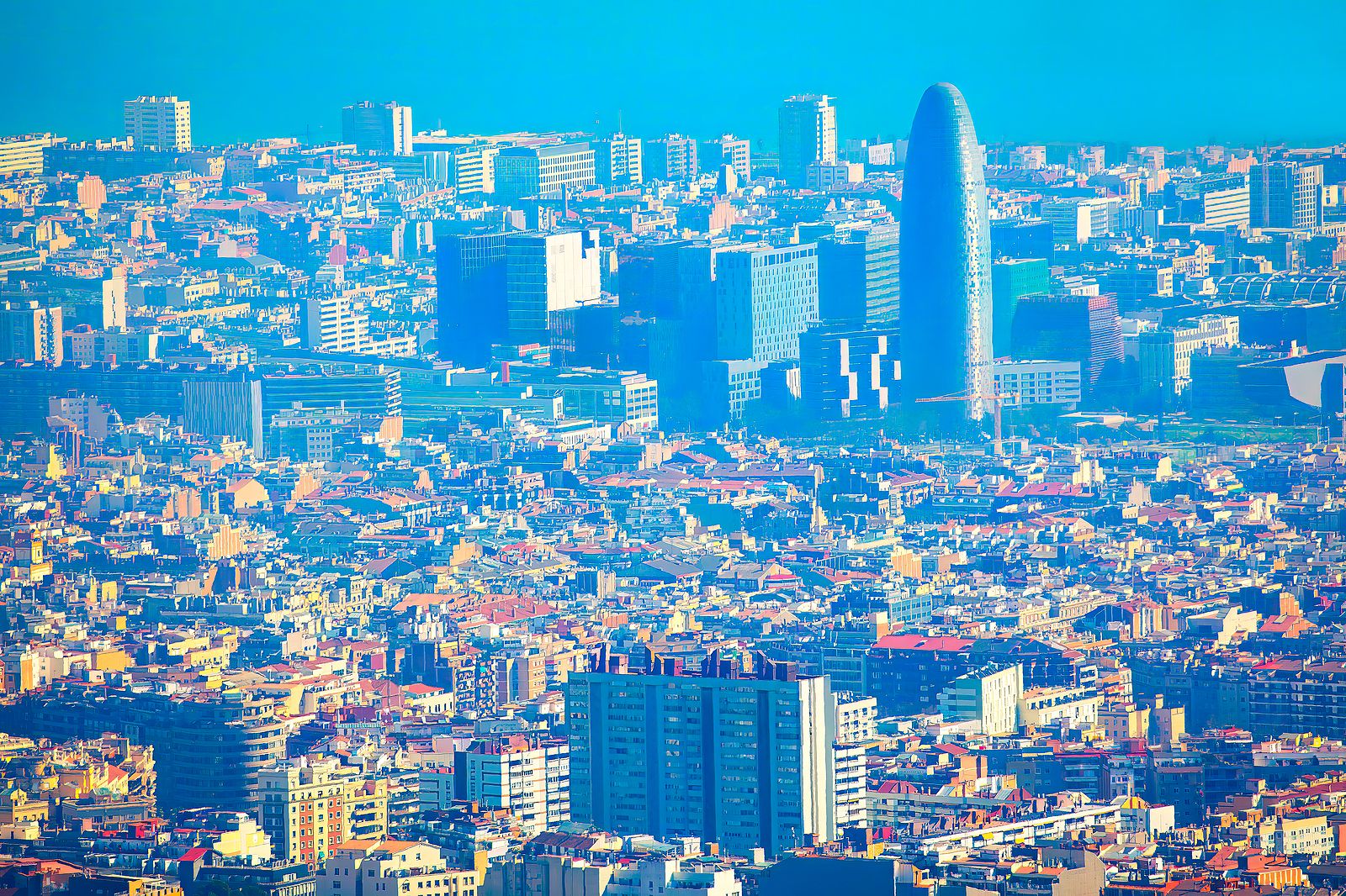 El sector salud lideró en 2025 la creación de empleo en el ecosistema de hubs de Cataluña