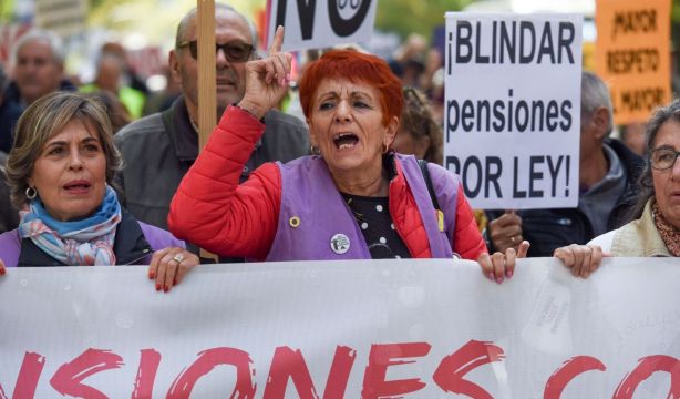 Jubilados toman las calles en toda España durante 3 días: "Ya está bien de jugar con las pensiones"