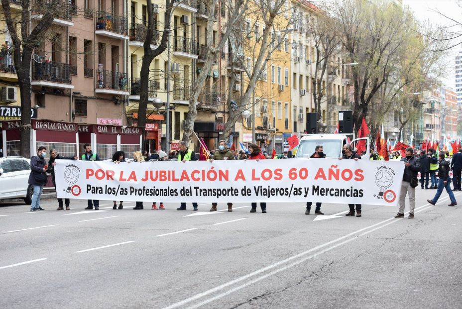CCOO y UGT denuncian trabas de la Seguridad Social para la jubilación anticipada de transportistas CCOO y UGT denuncian trabas de la Seguridad Social para la jubilación anticipada de transportistas