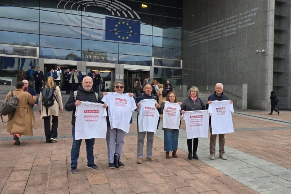 Asjubi40 denuncia ante el Defensor del Pueblo el "bloqueo" de la ley para despenalizar su pensión