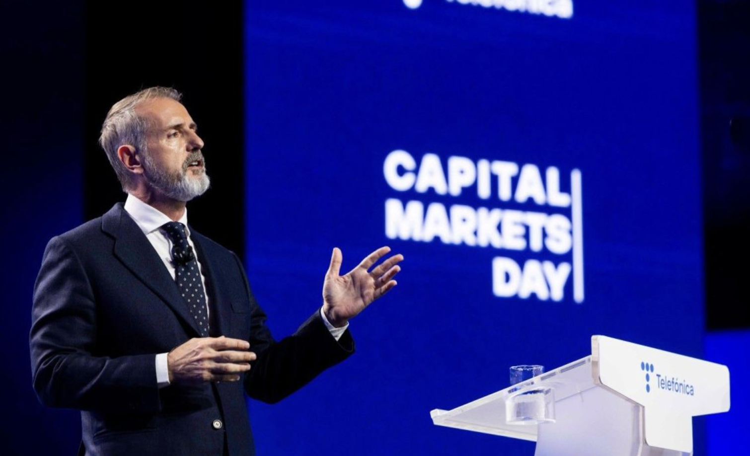 Telefónica acelera su crecimiento en el último trimestre de 2025 y aumenta sus ingresos