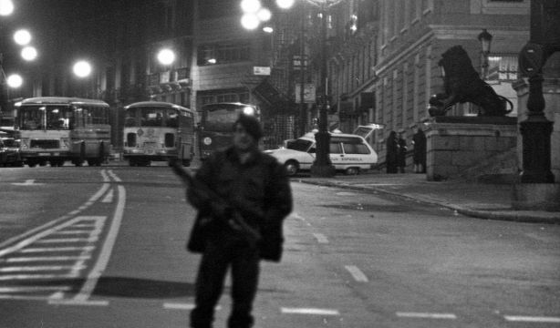 Los "bulos" del 23F: el Rey lo planeó en Baqueira y se pidió la dimisión a Suárez a punta de pistola