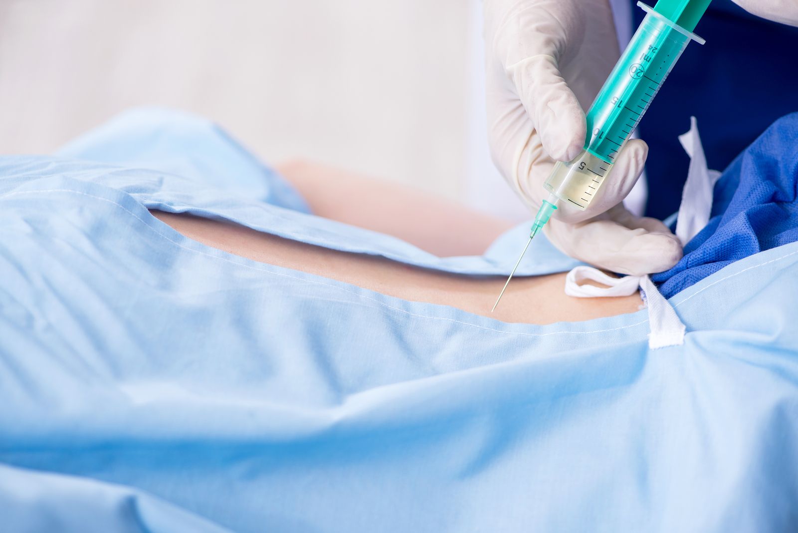 ¿Son peligrosas las inyecciones de esteroides para el dolor de espalda en mayores? ¿Son peligrosas las inyecciones de esteroides para el dolor de espalda en mayores?