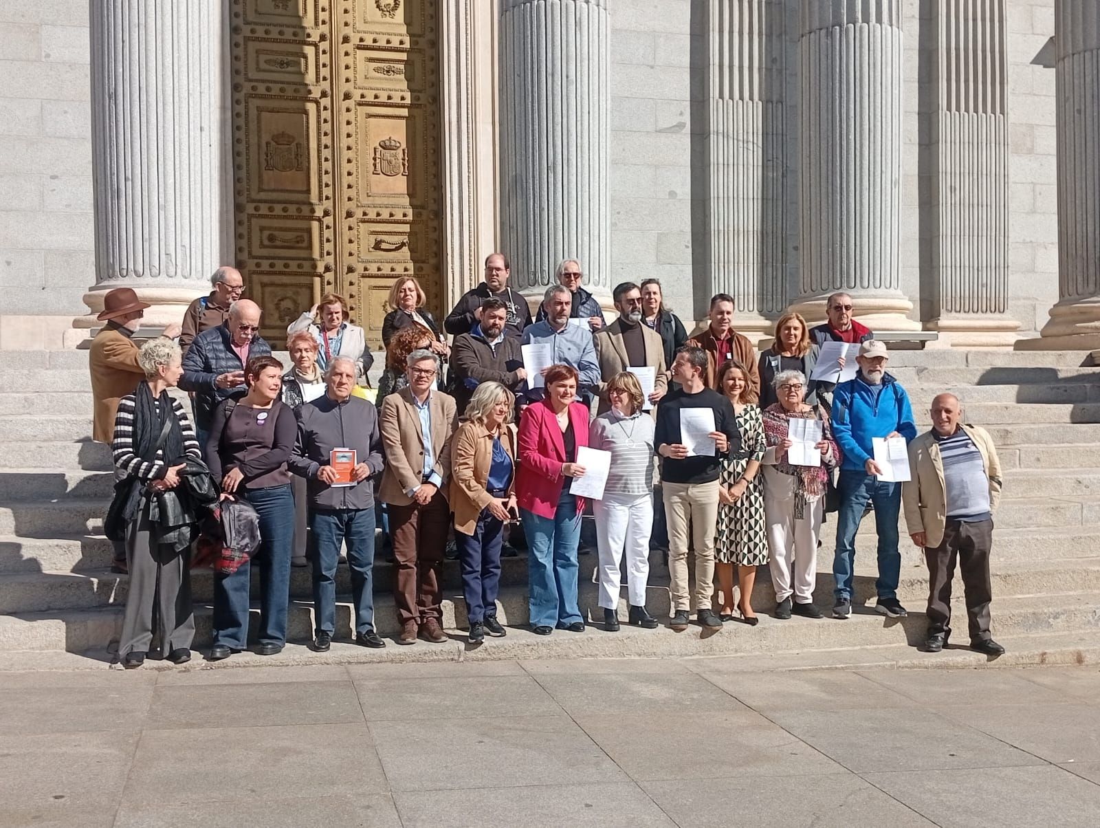 Blindar las pensiones: 100 juristas firman un Manifiesto para consagrarlas en la Constitución