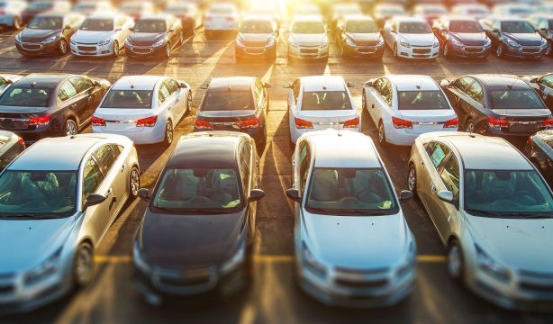Casi el 30% de los vehículos ya supera las dos décadas de antigüedad. Foto: Bigstock.