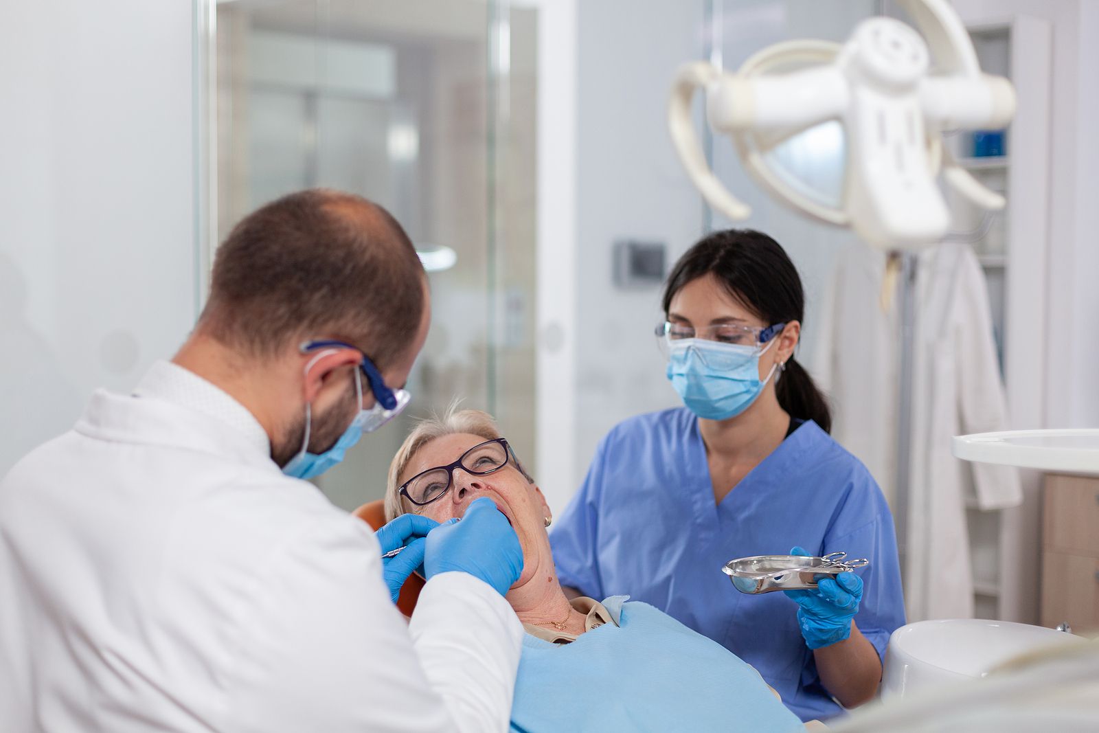 Deducción de hasta 840 euros por dentista en la Renta 2025 en estas comunidades. Fuente: BigStock.