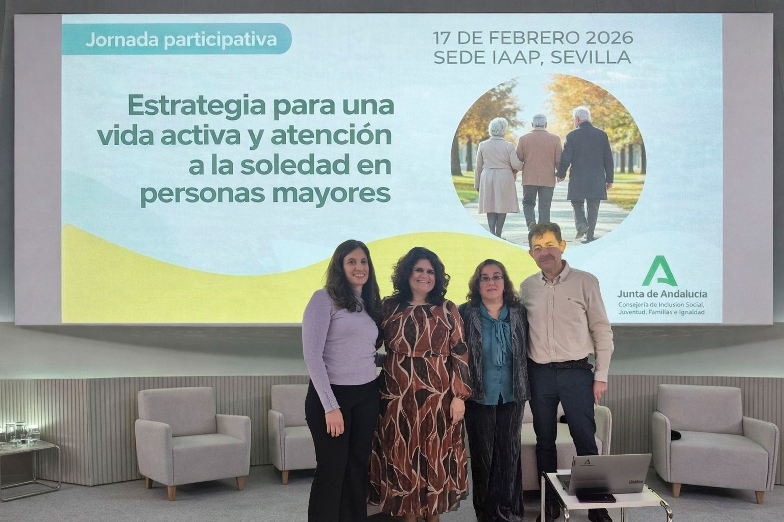 Andalucía impulsa una estrategia contra la soledad y por una vida activa en mayores. Foto: Europa Press.