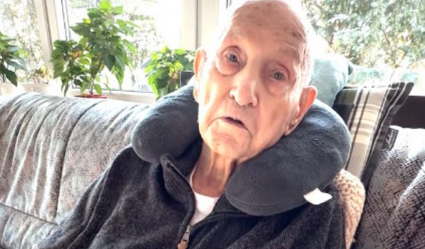 El Papa felicita al sacerdote más longevo del mundo: acaba de cumplir 110 años