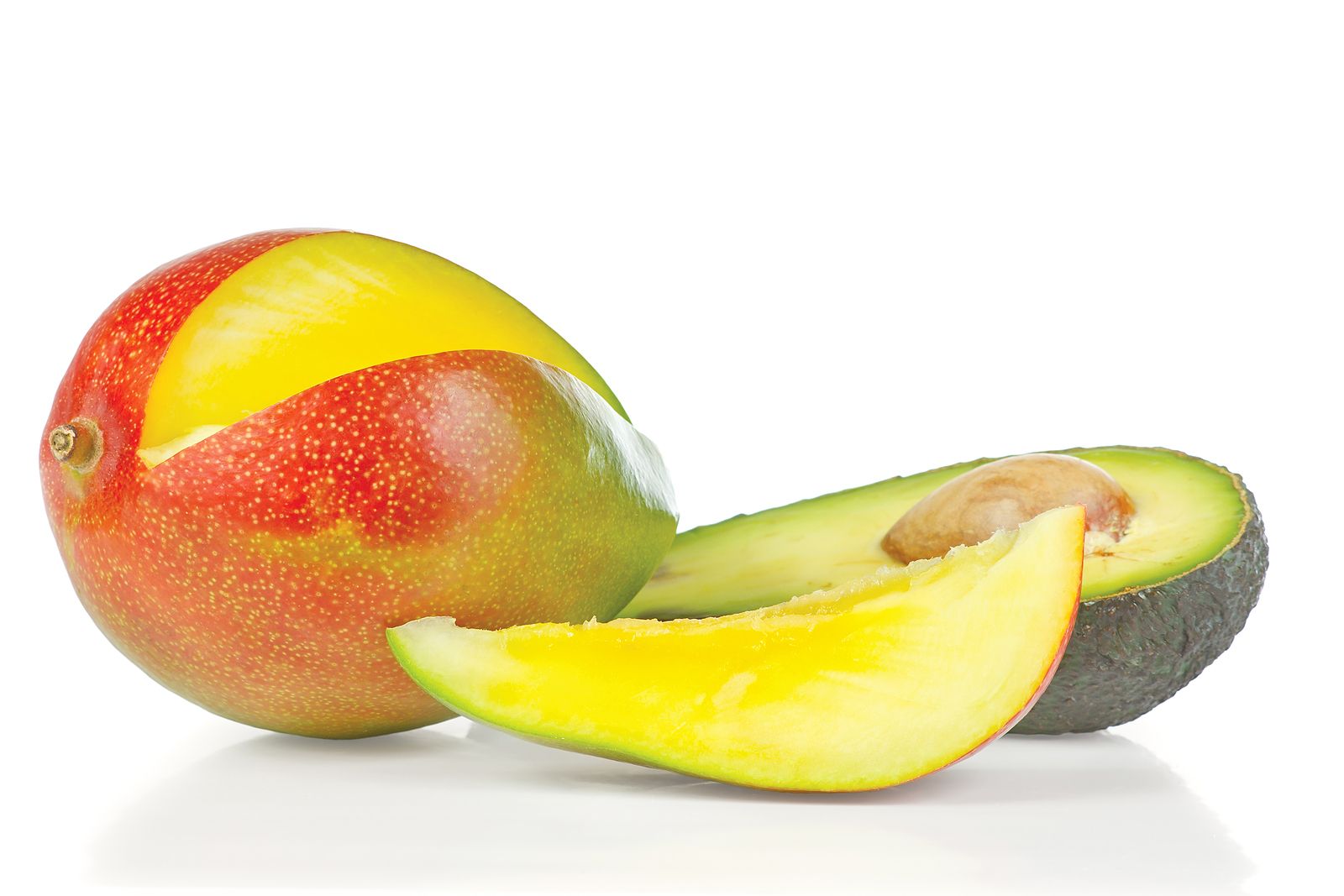 Los beneficios para la salud cardíaca de combinar mango y aguacate a diario. Foto: Bigstock.