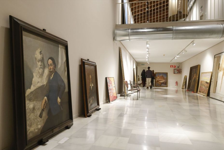 Preparativos para coger los cuadros de Sorolla de la Hispanic Society of America. Fuente: Europa Press.