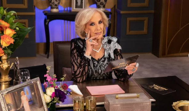 Mirtha Legrand, la presentadora de televisión más longeva del mundo, celebra sus 99 años Mirtha Legrand, la presentadora de televisión más longeva del mundo, celebra sus 99 años