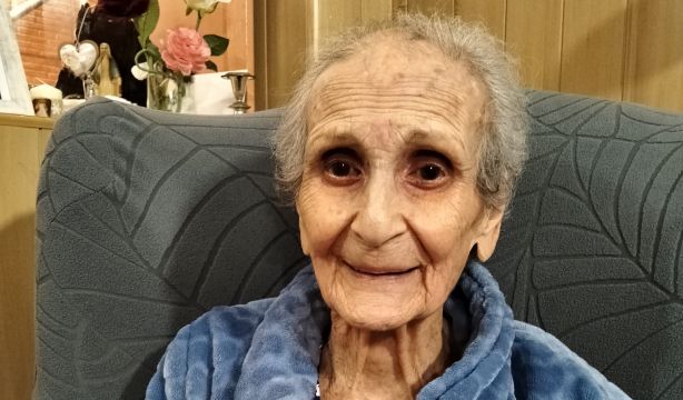 Doña Lola, estudiante de 92 años: "Tenía que buscar la forma de que mi cabeza no parara". Fotografía cedida por Lola.