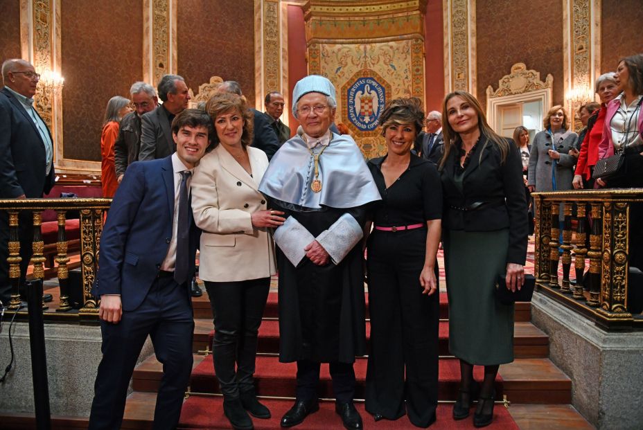 Fernando Ónega y su familia