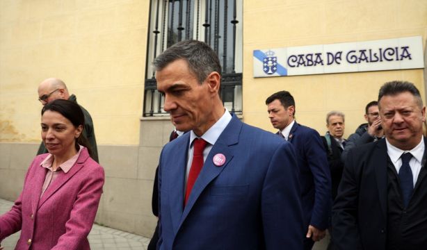 De Sánchez a Feijóo y Yolanda Díaz: los políticos destacan a Ónega como un "maestro del periodismo"