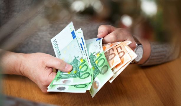 Las pensiones de jubilación y viudedad reducen la desigualdad más del 19%, según estudio de Fedea