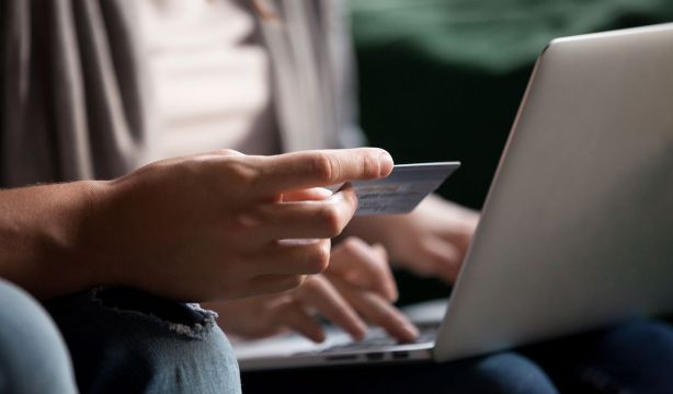 Cuidado: la Guardia Civil alerta de correos con multas falsas de la DGT