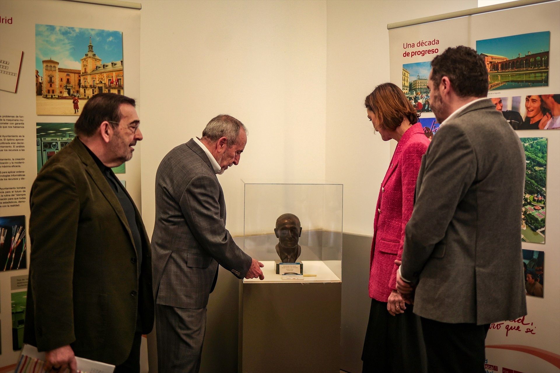 Una exposición en Conde Duque recorre la figura de Enrique Tierno Galván como alcalde de Madrid