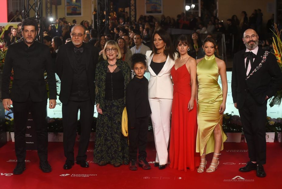 EuropaPress 7345786 actrices carmen maura 3z marta etura 3d posan alfombra roja festival malaga