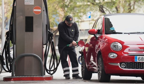 El precio del gasóleo se dispara 33 céntimos y la gasolina 17 céntimos en una semana