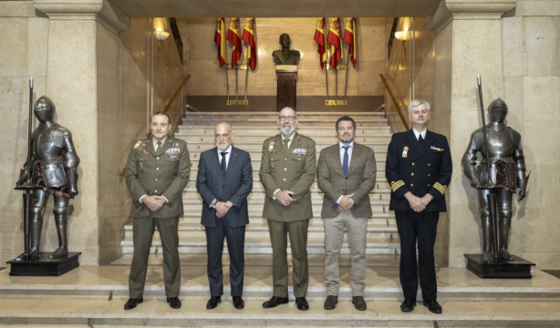 LALIGA y Ceseden firman un acuerdo para impulsar el deporte como herramienta de diplomacia