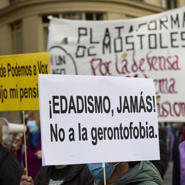 pancarta no edadismo