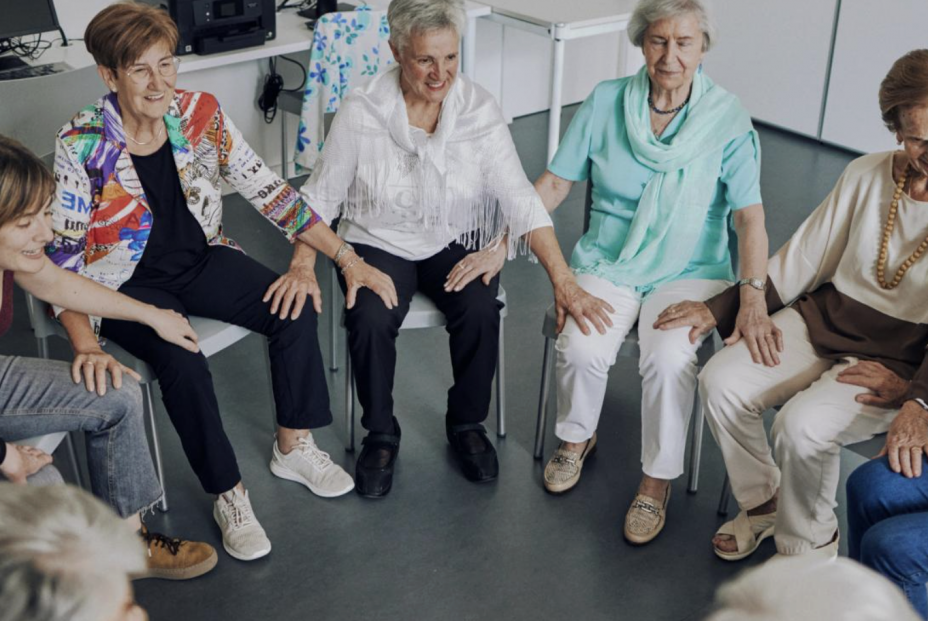 Fundación ”la Caixa” impulsa programas para mayores y personas con enfermedades avanzadas