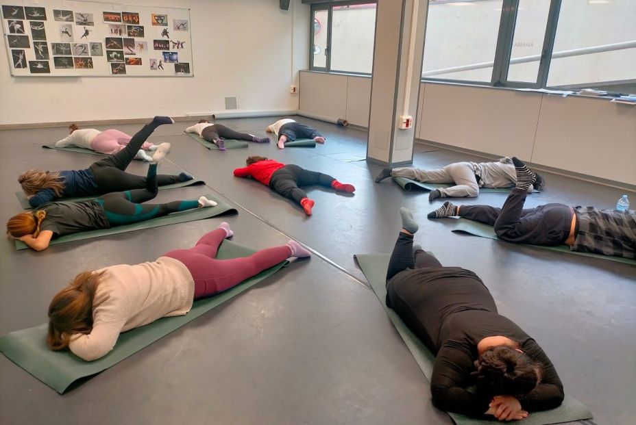 Un programa terapéutico de L'Hospitalet (Barcelona) trata la ansiedad y la depresión con danza. Fuente: Europa Press.