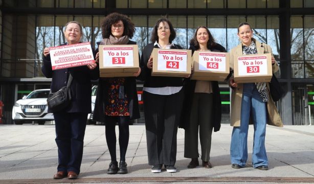 Mujeres con cáncer recogen 65.000 firmas para adelantar el inicio de las mamografías a los 40 años