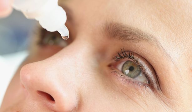 Alerta sanitaria por un defecto de calidad en varios lotes de un colirio para la alergia (Bigstock) Alerta sanitaria por un defecto de calidad en varios lotes de un colirio para la alergia (Bigstock)