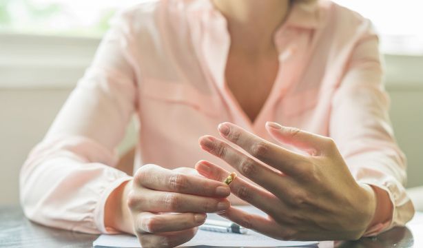 ¿Puede una persona divorciada cobrar pensión de viudedad? Estos son los requisitos y excepciones
