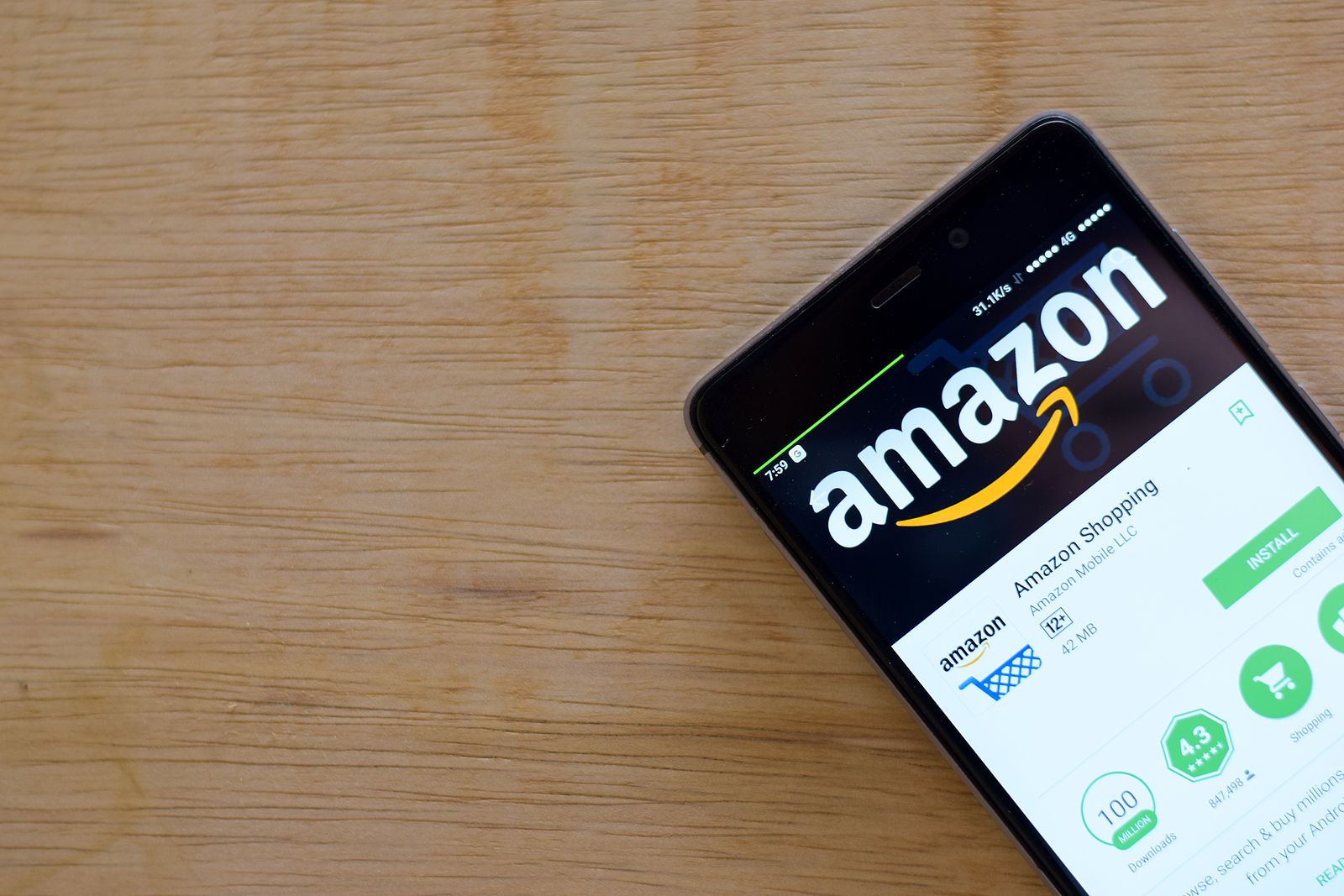 Ojo si te piden que pagues fuera de la web o app de Amazon: puede ser una estafa
