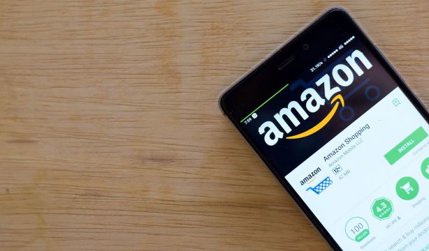 Ojo si te piden que pagues fuera de la web o app de Amazon: puede ser una estafa