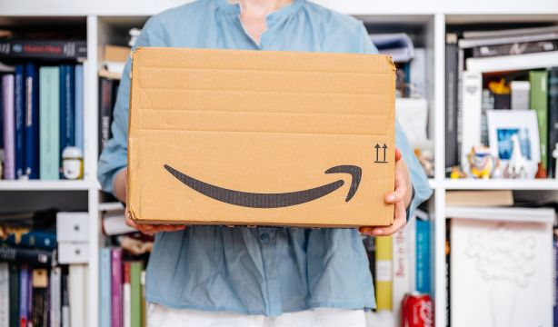 Mari Nieves (73 años): "Si no me llega un pedido de Amazon, ¿qué puedo hacer?"