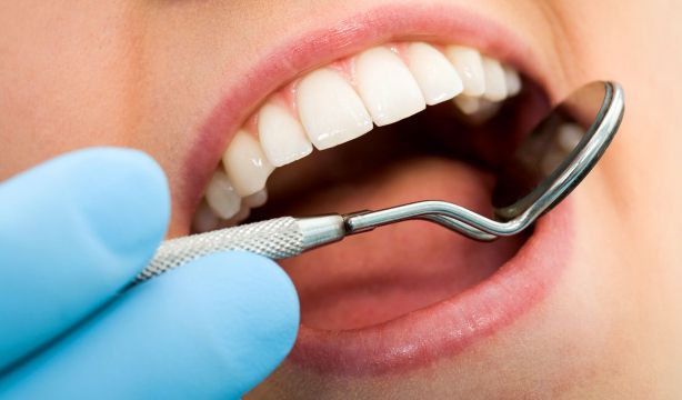 Falsos mitos sobre la salud bucodental. Foto: Bigstock.