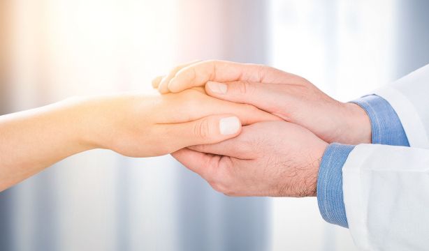 Tres de cada cuatro españoles prefieren ingresar en hospitales públicos. Foto: Bigstock.