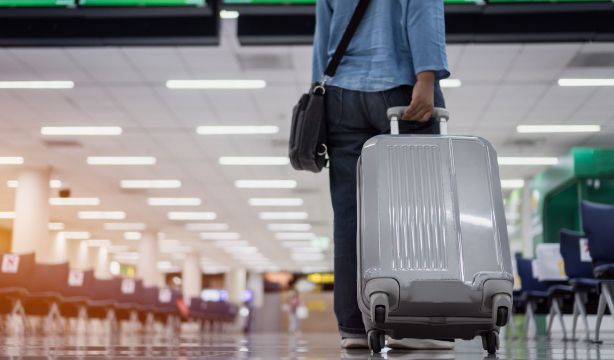 ¿Dónde viven los mayores españoles residentes en el extranjero? Fuente: BigStock.